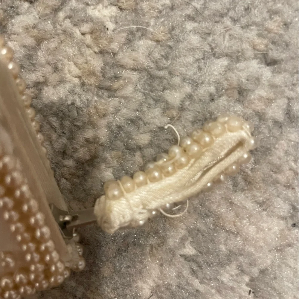 Vintage Regal Product Japan Hand Beaded Pearl Cream Coin Purse 👛 Clutch